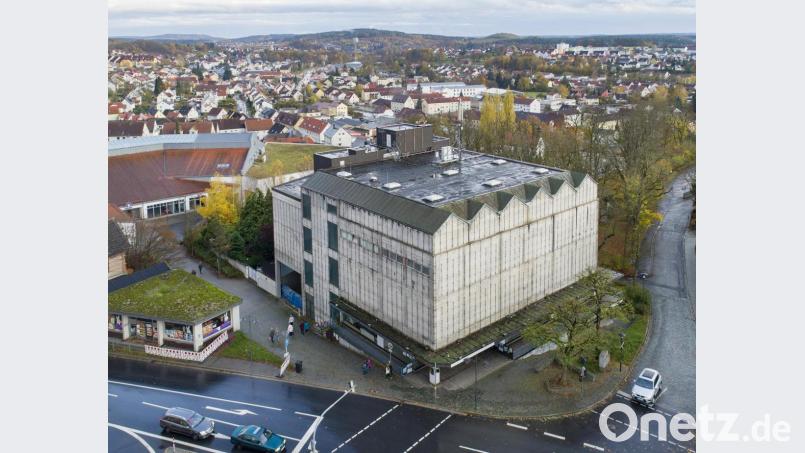 So präsentiert sich das Storg-Gebäude aktuell: Die neuesten Planungen eines Investors sehen eine Nutzung hauptsächlich als Hotel vor. Bild: Thilo Hierstetter