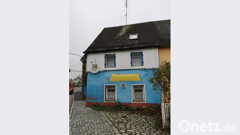 Vom Anwesen, in dem einst die Gaststätte &quot;Pferdestall&quot; untergebracht war, soll nur das Kernhaus erhalten bleiben. Bild: lnz