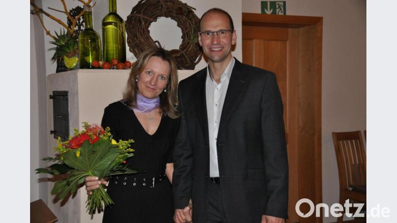 Martina Eibisch unterstützt ihren Mann Ely bei seiner Landratskandidatur. Bild: ak