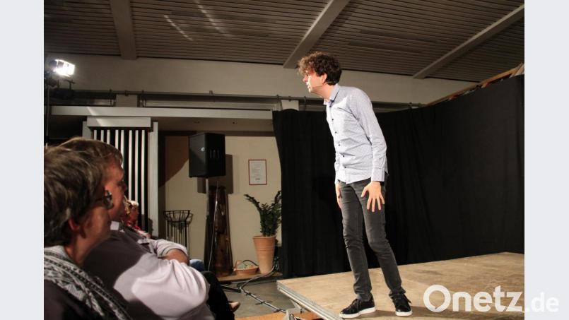 Musikkabarett der feinsinnigen Art präsentiert der Liedermacher, Humorist und Kabarettist Matthias Ningel in seinem Programm &quot;Kann man davon leben?&quot; auf der Kleinkunstbühne der Futura. Bild: prh