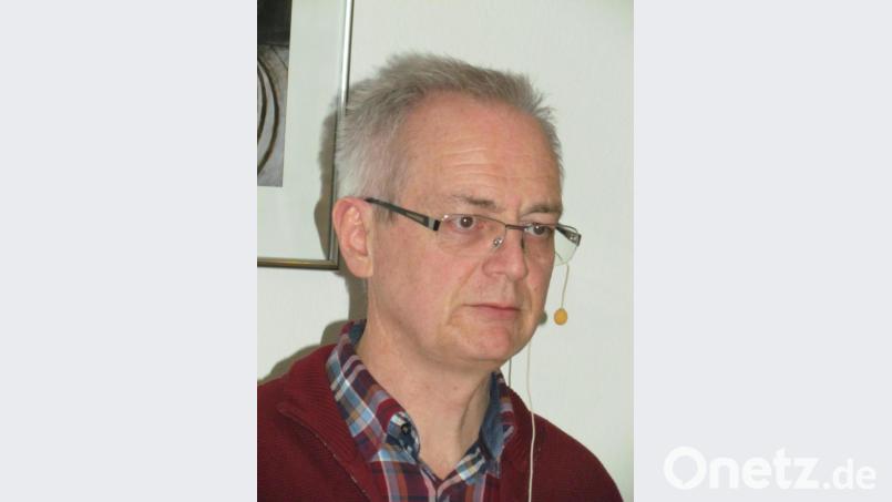 Apotheker Josef Gmehling klärt zum Thema &quot;Selbstmedikation&quot; auf. . Bild: is