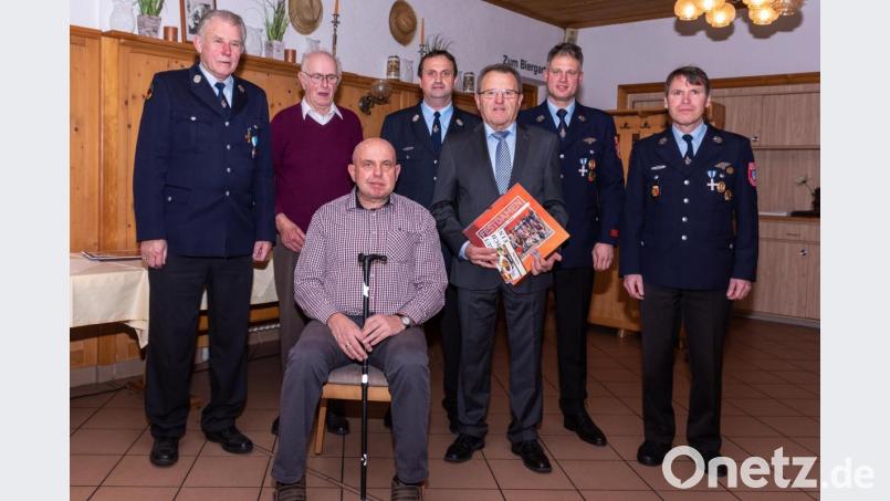 Neben den Aktiven benötigt jeder Verein auch Unterstützer und Förderer. Für passive Mitgliedschaft konnten einige Mitglieder geehrt werden. Bild: chl
