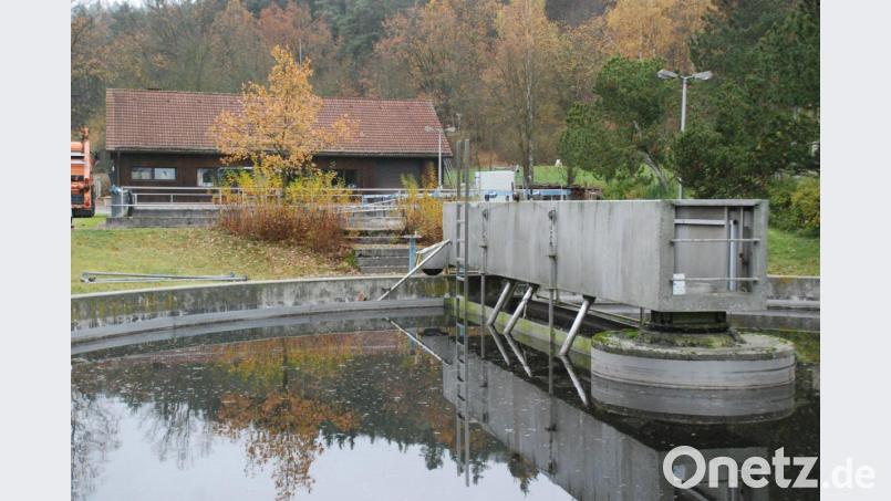 Seit 33 Jahren in Betrieb, ist nach Ansicht des Gemeinderats eine Generalsanierung der Kläranlage in Freudenberg unumgänglich. Bild: sche