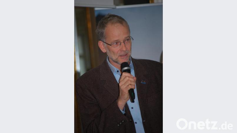 Daniel Schmidt-Rothmund vom Nabu-Vogelschutzzentrum. Bild: gib