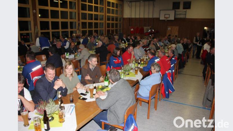 Rund 180 Gäste wohnten der Festversammlung bei. Bild: kro