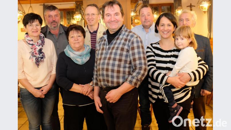 Die fünfte regionale Ausbildungsmesse in Oberbibrach muss wegen zu geringer Beteiligung der Betriebe entfallen. Die Organisatoren aus den CSU-Ortsverbänden Vorbach/Oberbibrach, Kirchenthumbach und Schlammersdorf (Bild) sind allerdings optimistisch, zeitnah einen Ersatztermin zu finden. Bild: do