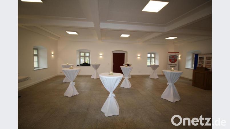 Jasager willkommen, glückliche &quot;Memories&quot; (Erinnerungen) garantiert: Ab sofort ist der Seminarraum im Jugendhaus Meierhof (&quot;Memory&quot;) als Trauungszimmer des Standesamts Pressath gewidmet. Bild: bjp