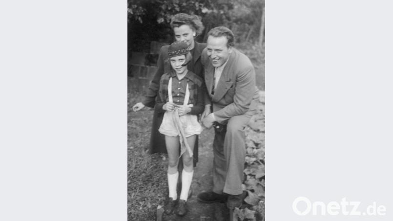 Brigitte Fassbaender mit den Eltern Schauspielerin Sabine Peters und Bariton Willi Domgraf-Fassbaender Bild: aks