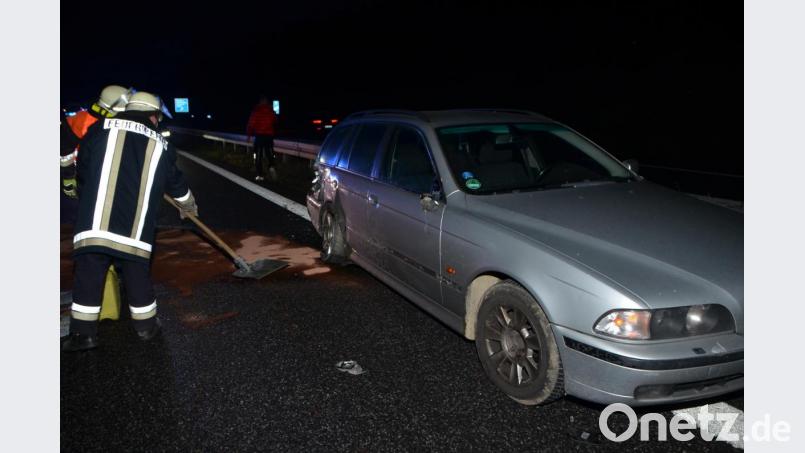 Weil der BMW-Fahrer einen Anhänger verlor, kam es am Freitagmorgen zu einem Unfall auf der Autobahn A 6, kurz nach der Anschlussstelle Pleystein, in Fahrtrichtung Vohenstrauß. Bild: dob