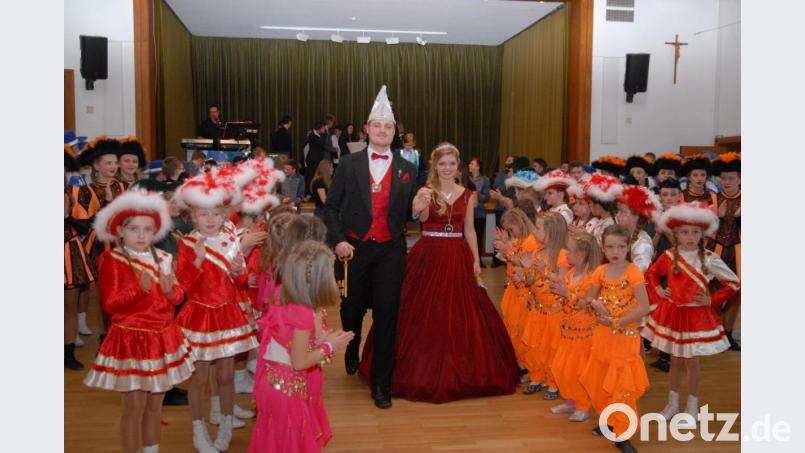 Faschingsauftakt in Plößberg. Bild: gbj