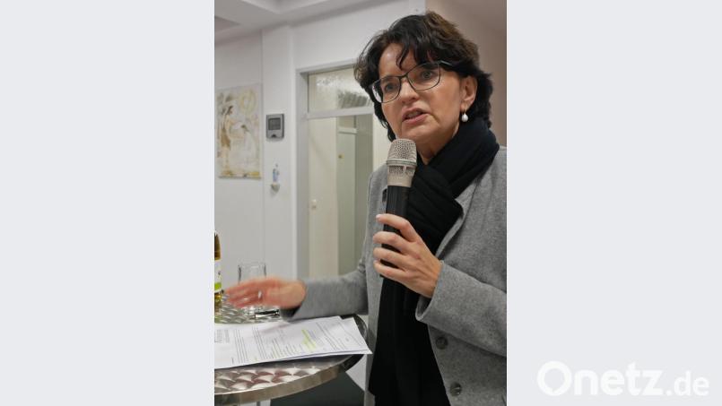 Sonja Ettengruber moderierte die Podiumsdiskussion. Bild: tr