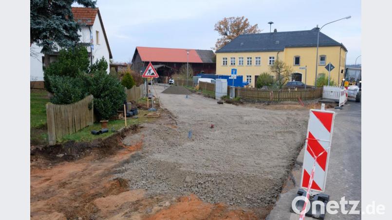 An allen Ecken und Enden wird in Tremmersdorf kräftig investiert. Auch die Sanierung der Milchgasse gehört zum Tiefbauprogramm der Gemeinde Speinshart. Bild: do