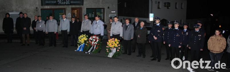 Feierstunde zum Volkstrauertag in Plößberg Bild: lk