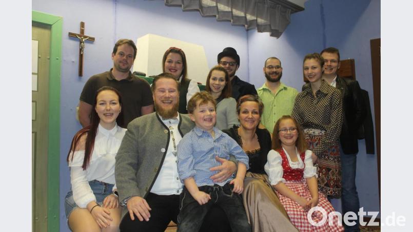 Das Ensemble der Kolpingfamilie ist bereits eifrig am Proben. Bild: ads