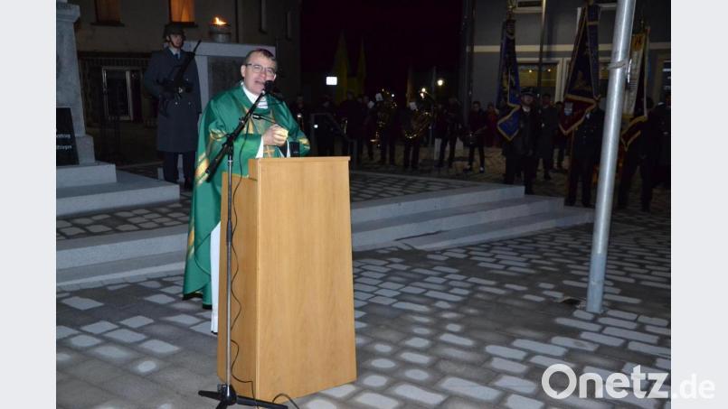 Bischof Tomáš Holub überbrachte Grüße aus Pilsen. Bild: gi