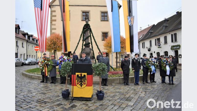 Die Vergangenheit darf nicht vergessen werden, deshalb begeht die Stadt Grafenwöhr den Volkstrauertag Bild: rgr