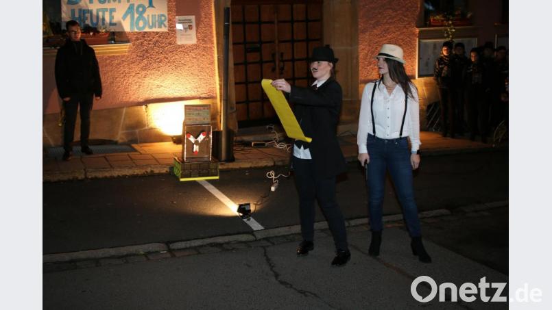 Also treibt er lieber Schutzgeld von den Pressather Bürgern ein. Bild: sne