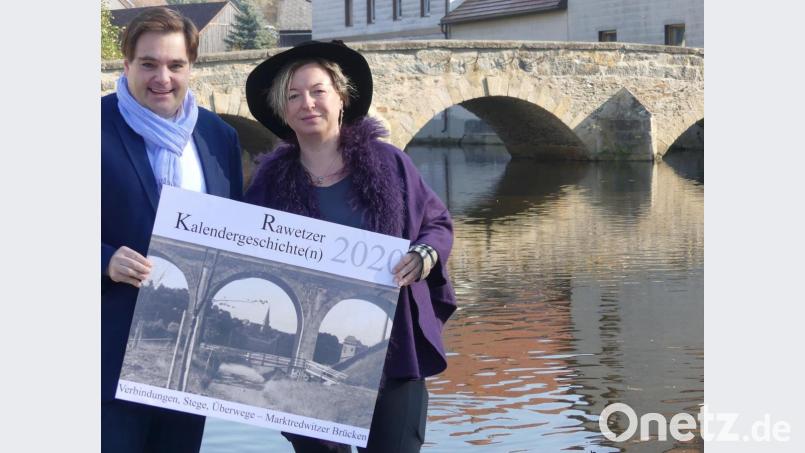 Die Markgrafenbrücke in Lorenzreuth kann auf eine über 250-jährige Geschichte zurückblicken. Diese und elf weitere Überwege sind in der neuesten Ausgabe der „Rawetzer Kalendergeschichte(n)“, die Mary Möller-Hartung und Sebastian Macht vorstellten, enthalten. Bild: exb