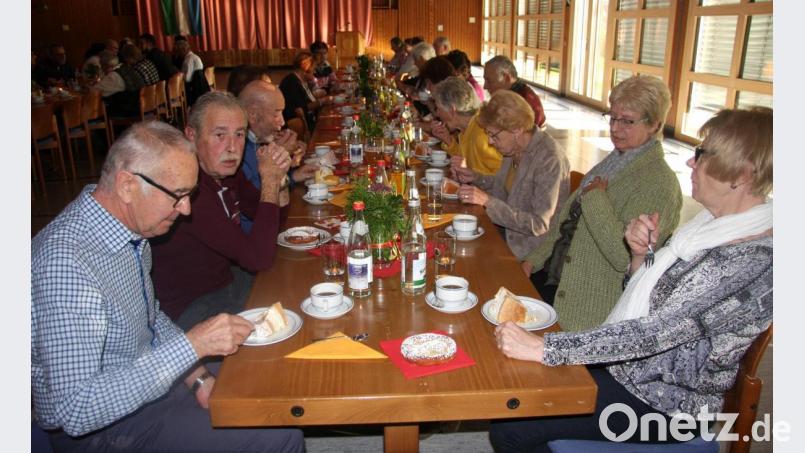 Rund 80 Besucher zählte das BRK bei seinem Seniorennachmittag in der Mehrzweckhalle. Bild: wro