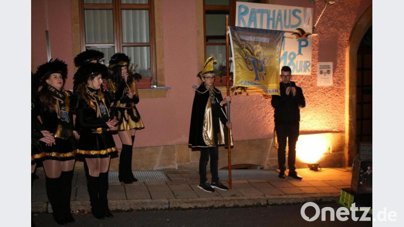 Zeit, die Faschingszeit zu eröffnen: In Pressath ist Rathaussturm. Bild: sne