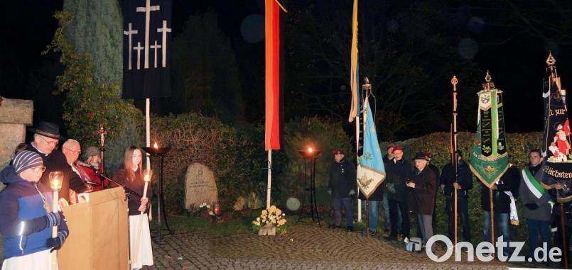 Feierstunde in Friedenfels. Bild: bsc