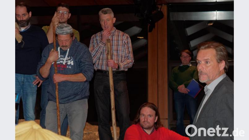 Den ersten Probenblock leitet Co-Regisseur Stefan Tilch (rechts). Bild: tr
