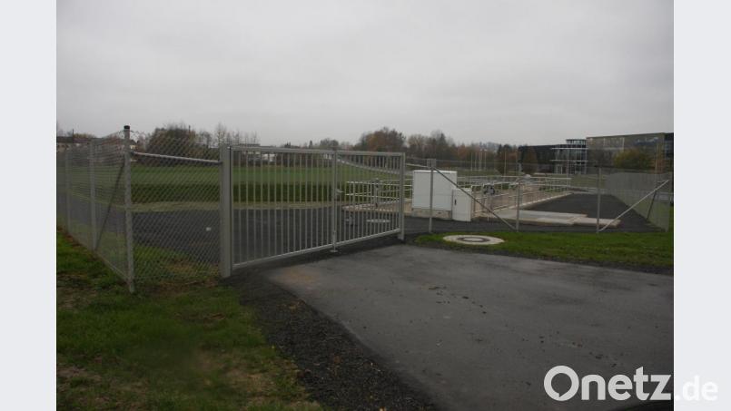 Bereits fertig und in Betrieb genommen ist das Regenüberlaufbecken an der Tonwerkstraße. Bild: wro