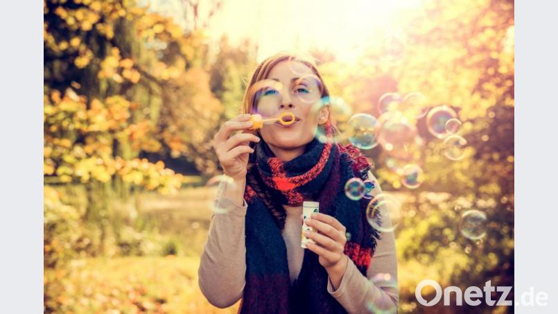 Immer öfter werden Seifenblasen als therapeutisches Mittel gegen Burnout, Stress und Depressionen eingesetzt. Bild: detailblick-foto – stock.adobe.com