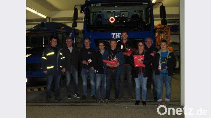 Bei der Preisverleihung für die besten Teilnehmer an der Sandsack-Challenge war die Freude groß. Bild: exb