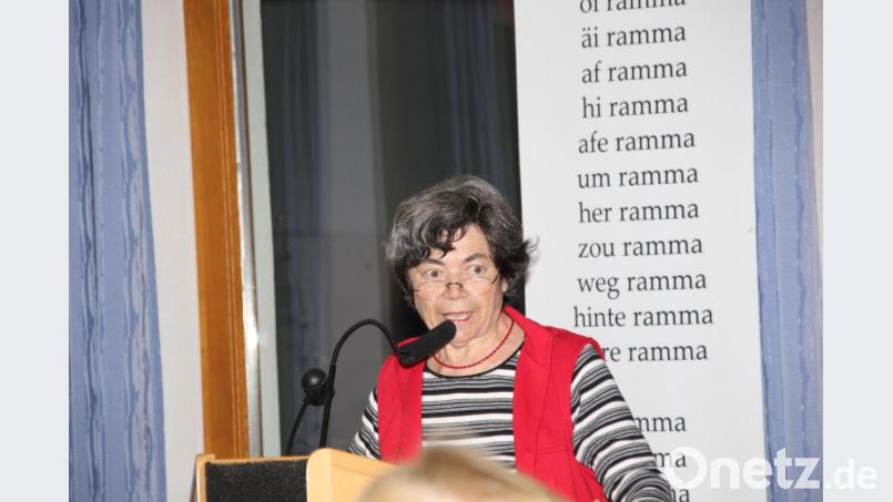 Für einen unterhaltsamen Mundartabend sorgte Autorin Grete Pickl aus Kastl. Bild: ads