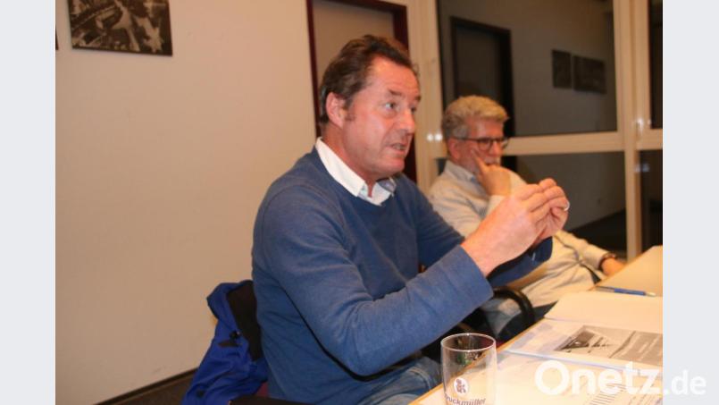 Solarunternehmer Siegfried Schröpf und Leseranwalt Jürgen Kandziora. Bild: jrh