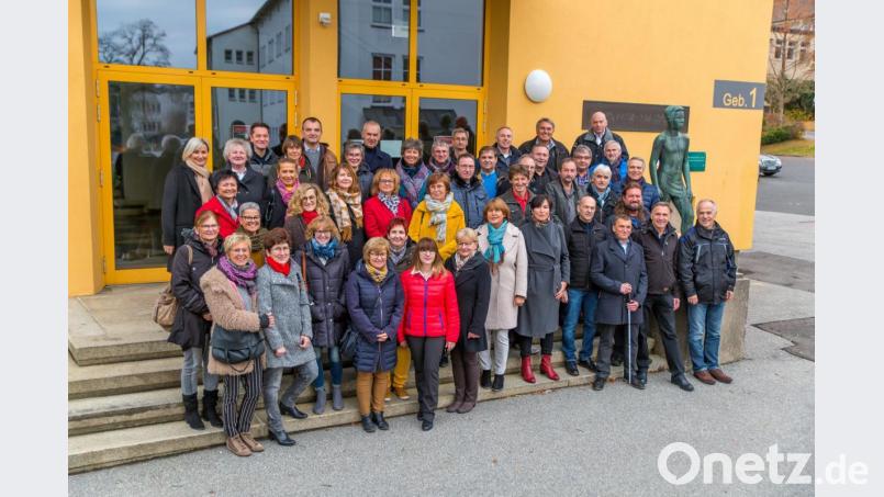 Der Abschlussjahrgang 1979 trifft sich nach 40 Jahren in der Lobkowitz-Realschule wieder. Bild: sml