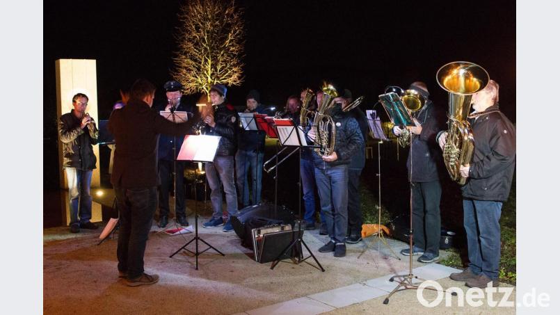 Musikalische Umrahmung durch den evangelischen Posaunenchor. Bild: nza