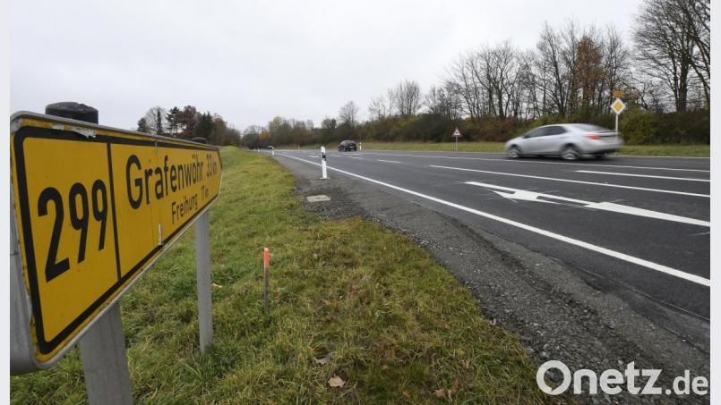 Die Bundesstraße B299 hat eine neue Asphaltdecke erhalten. Bild: Petra Hartl