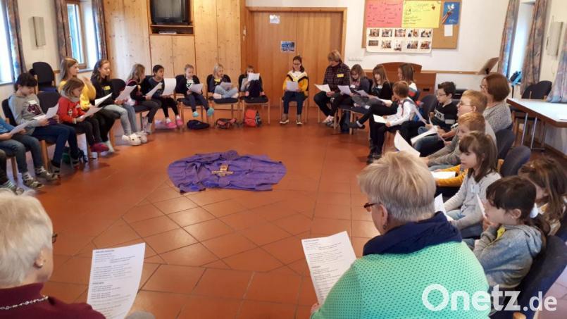 Ein buntes Programm für Kinder bot die evangelische Kirchengemeinde am Buß- und Bettag. Bild: exb