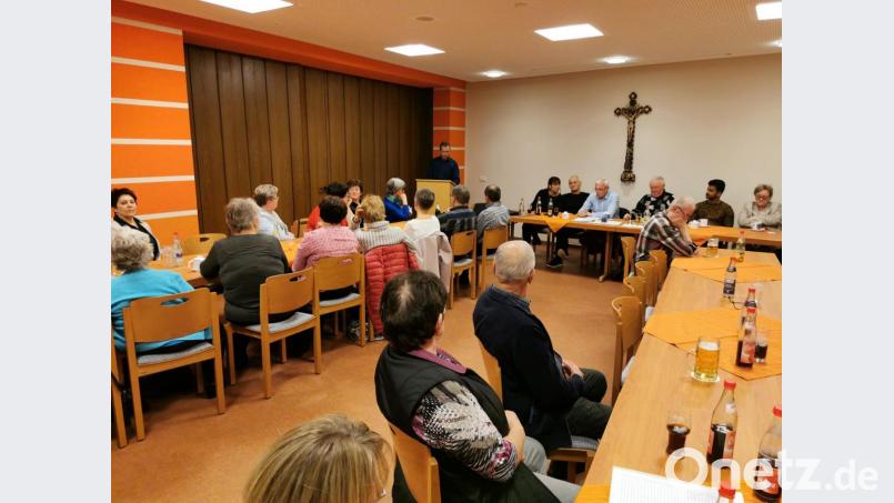 Kirchenpfleger Klaus Härtl erinnert an die Arbeitsleistung der Angestellten und vieler ehrenamtlicher Mitarbeiter. Bild: gz