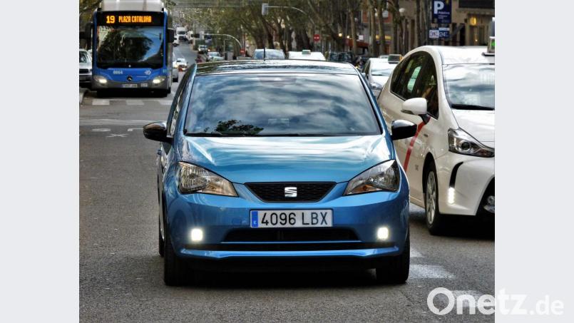 Schwimmt nicht nur mit im Stadtverkehr, sondern weiß sich zu behaupten: der Seat Mii Electric. Bild: bz