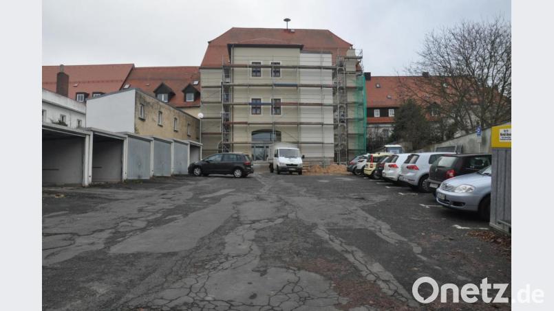 Beim Stadtumbau kommt auch der Anbau am Rathaus voran. Im Januar steht die Fertigstellung im Plan, danach geht es mit der Sanierung des großen Rathaussaals voran. 2021 steht dann der Umbau des Rathaushofs im Plan. Dafür wird mit 800.000 Euro an Kosten geplant. Bild: ws