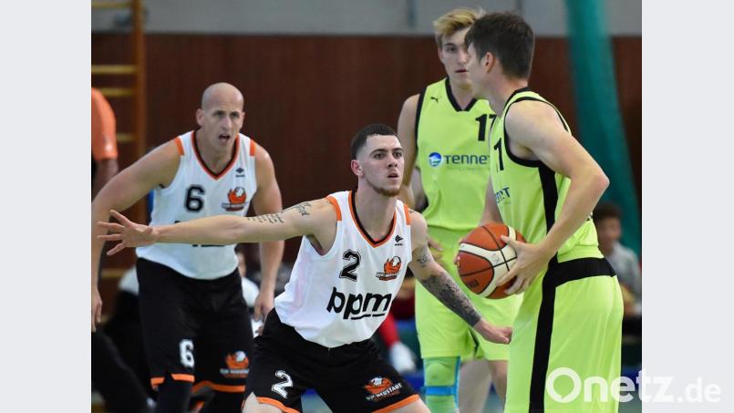 Rechtzeitig vor der Partie bei Angstgegner Würzburg Tropics füllt sich der Kader der DJK Neustadt. Auch Leistungsträger Aaron Scott (Nummer 2) ist wieder dabei. Bild: af