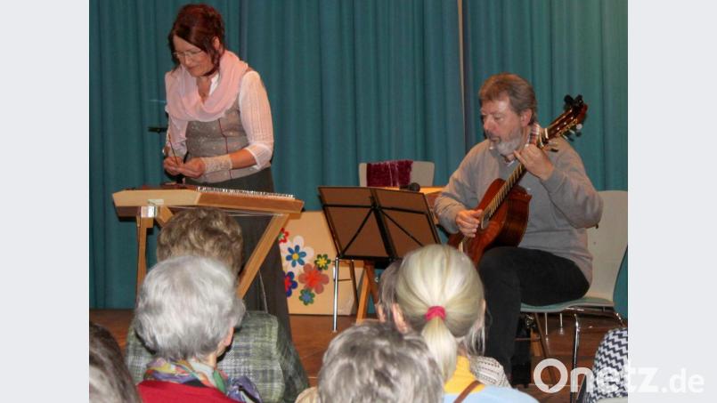 Märchenhafte Musik spielen Cornelia Gurdan und Hermann Lang. Bild: Schönberger, Ferdinand [fsb]