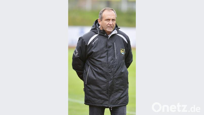 Karl-Heinz Wagner, Trainer des FC Amberg. Bild: Ziegler
