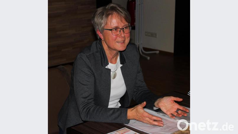Sozialpädagogin Elisabeth Schieder berichtete von der Arbeit des Vereins Donum Vitae. Bild: ckl