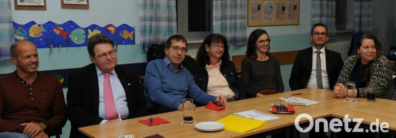 Die seelische Gesundheit alter Menschen liegt ihnen am Herzen und deswegen engagieren sie sich für den Verein SEGA (von links): Beisitzer Martin Reinhard, Schriftführer Günther Frieser, Vorsitzender Klaus Gebel, Schatzmeisterin Angelika Bär, die neue Beisitzerin Christine Hecht, Justiziar Adam Mainka und Geschäftsstellenleiterin Sonja Oleson. Bild: gf