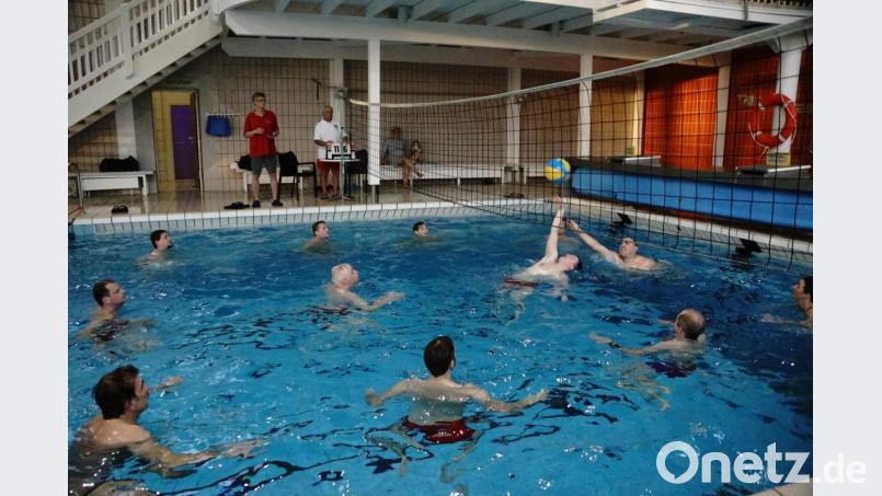 Sich nach den Ball zu strecken, war gefragt. Bild: bkr