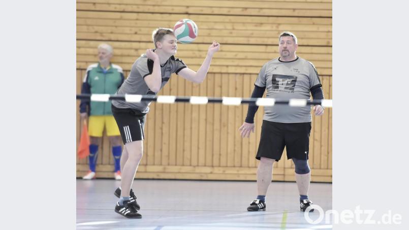 Markus Schreiner (RSG Amberg, rechts hinten) mit Sohn Sebastian (links) in Aktion. Bild: Ziegler