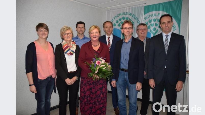 Bei der Amtseinführung (von links): Michaela Schuster, Sieglinde Grüner-Kubitza, Joachim Meidenbauer, Stefanie Lutye-Küst, Stephan Tischer, Uwe Gaube, Hans Koch und Hans-Jürgen Strehl. Bild: wku