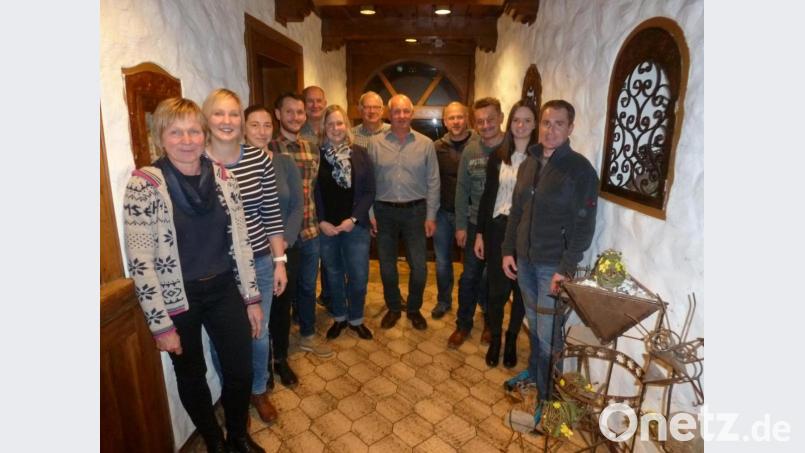 Das neue Vorstandsgremium des WSV Nabburg um den wiedergewählten Vorsitzenden Wolfgang Kühn (Fünfter von rechts). Bild: exb