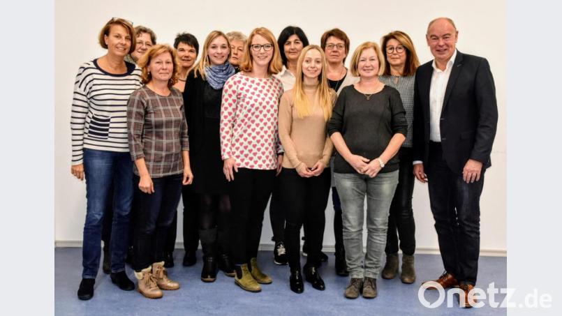 Bürgermeister Roland Strehl zusammen mit dem Orga-Team und den Gemeinderatskandidatinnen. Bild: Kerstin Bayerl