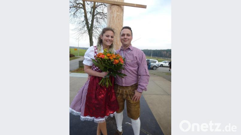 Aus ihnen, so weiß man, wird sicher mehr als das neue Oberkirwapaar: Dennis Espach und Vanessa Braun. Bild: bk