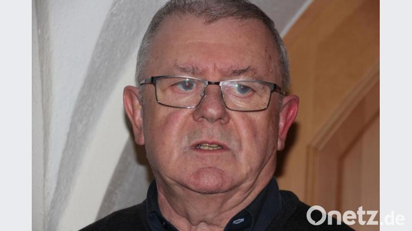 Bürgermeister Ernst Neumann leitete seine letzte Bürgerversammlung. Bild: kro